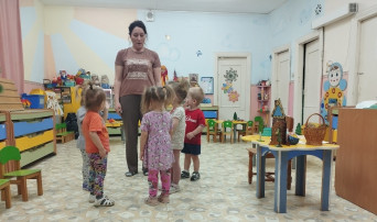 Занятие в группе "Шалунишки" Занятие в группе "Шалунишки".